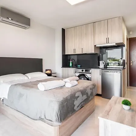 Beachfront Studio With Stunning Sea Views Marbella Buitenkant foto