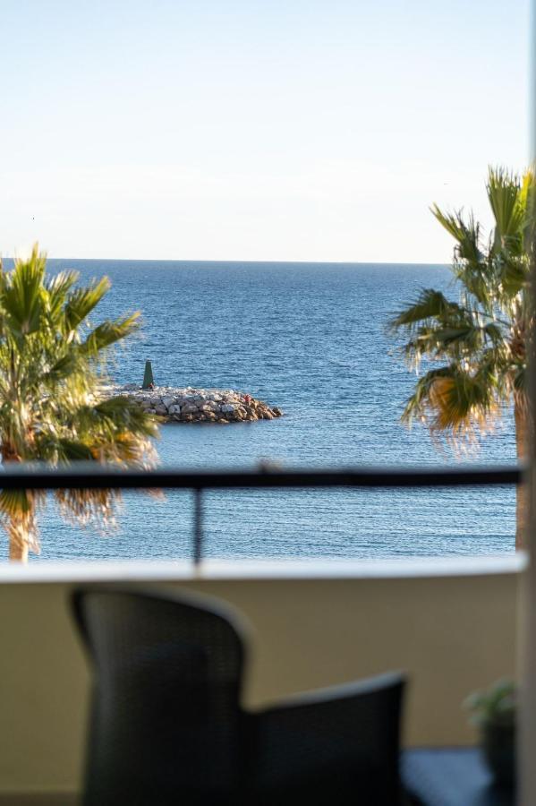 Beachfront With Stunning Sea Views